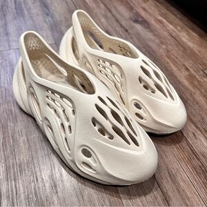 Yeezy Foam Runner 'Sand'